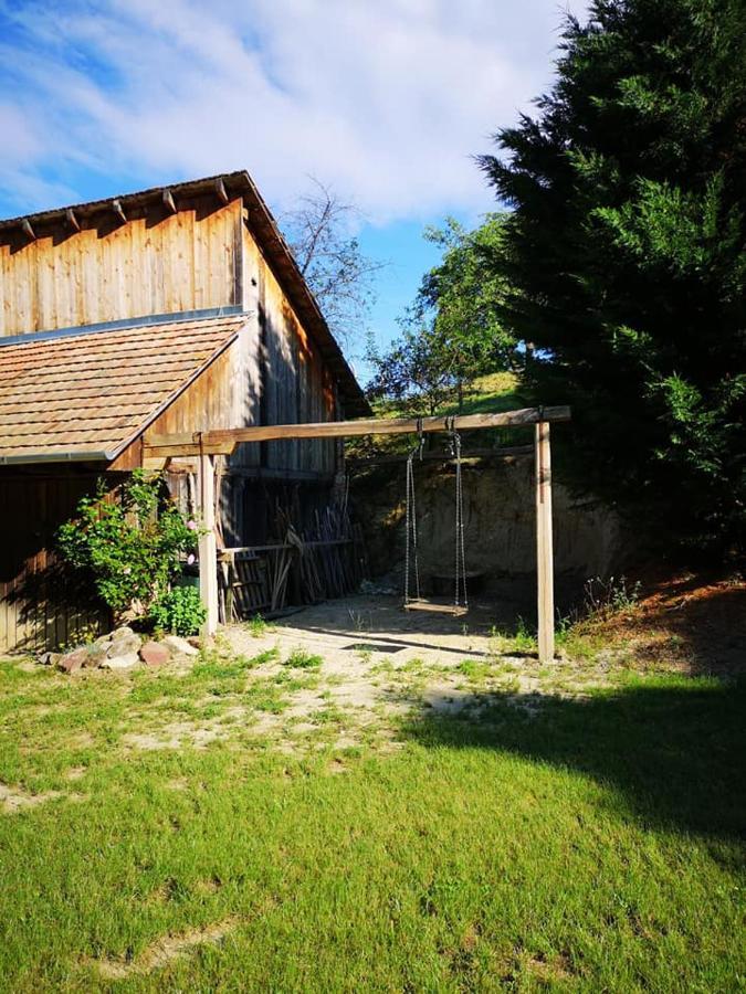 Nyugalomsziget Vila Kotcse Exterior foto